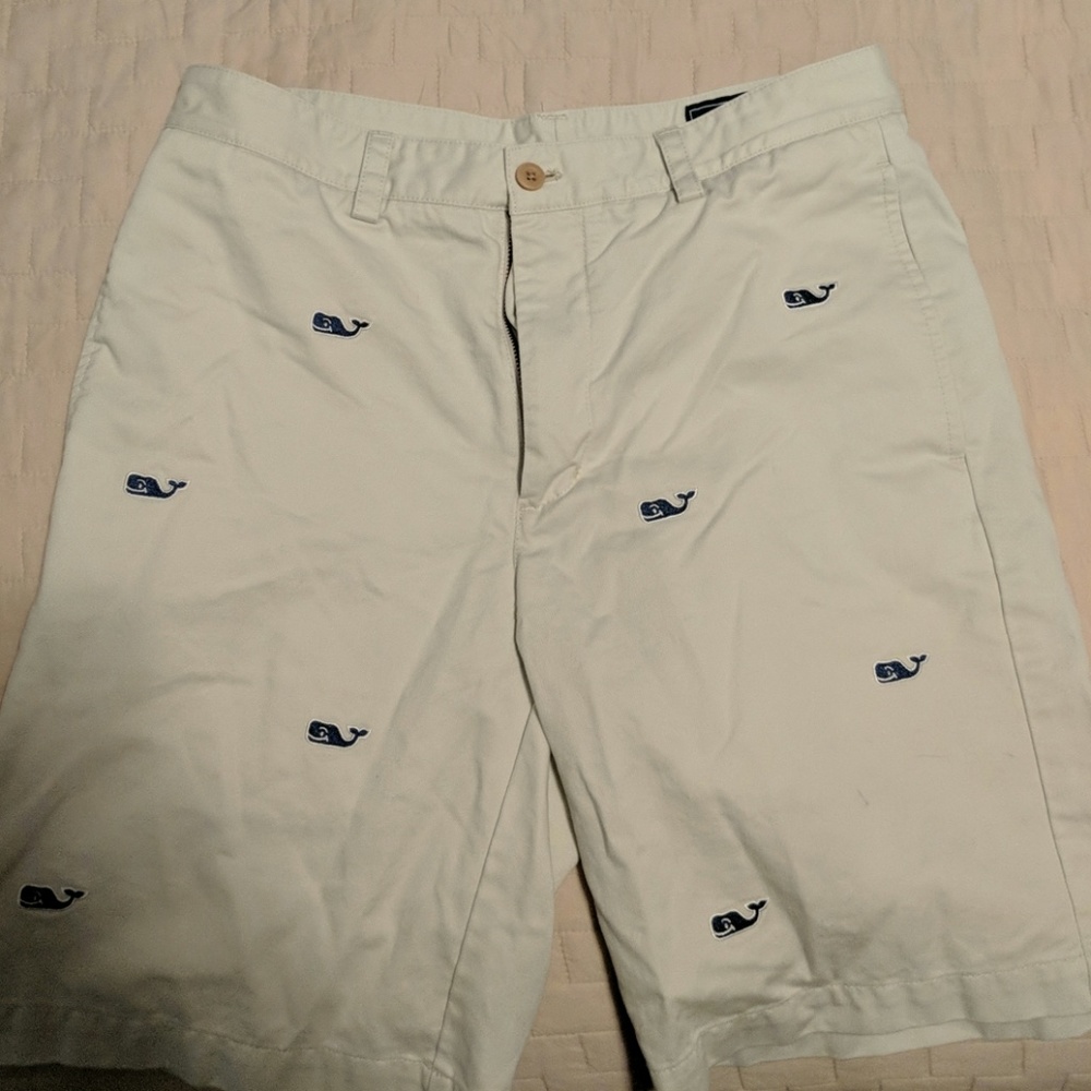 Vineyard vine shorts